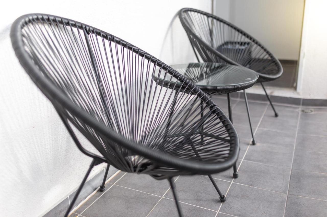 Koje Eins I Grosses Apartment Mit 2 Schlafzimmern Bremerhaven Bagian luar foto