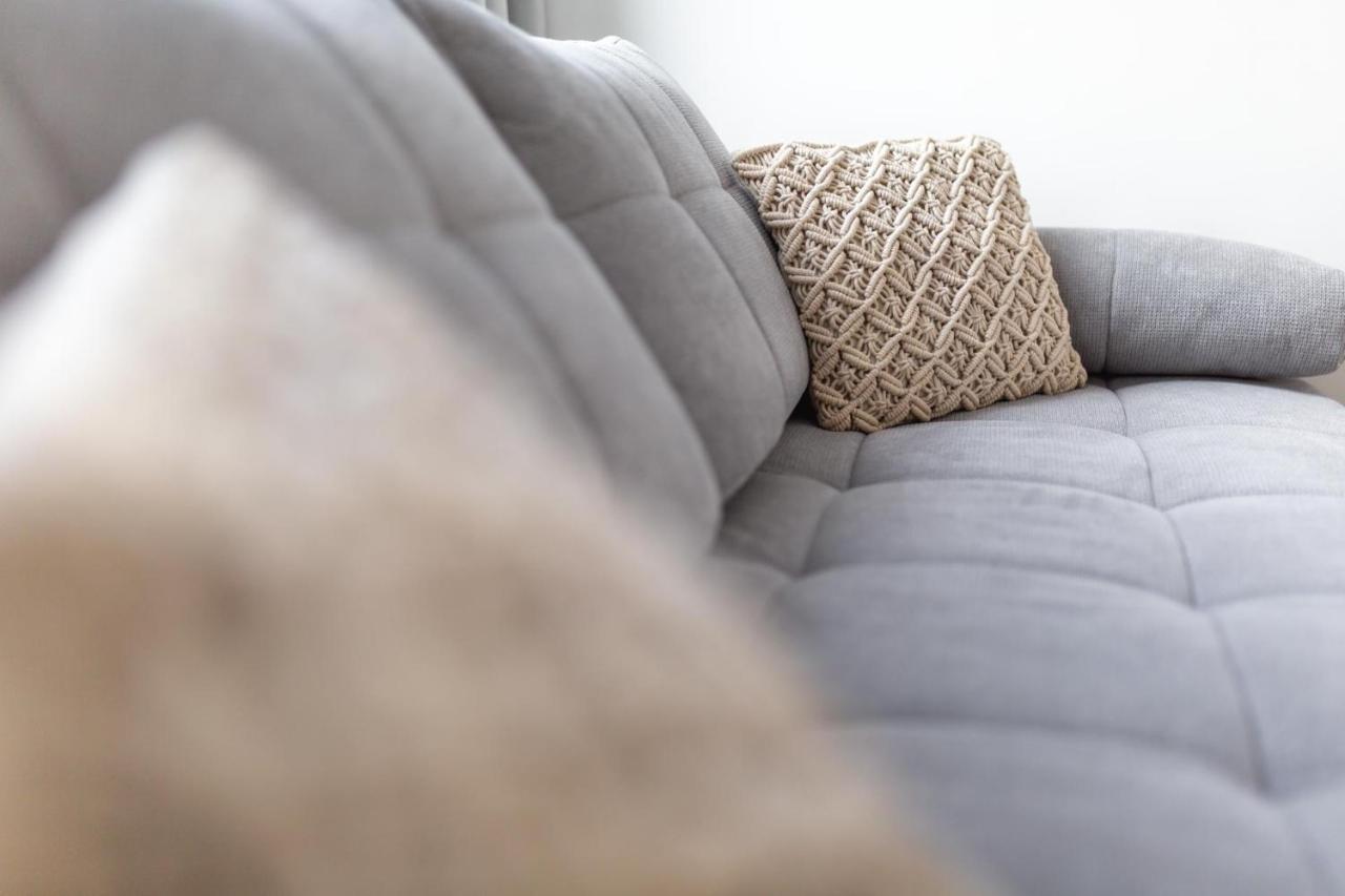 Koje Eins I Grosses Apartment Mit 2 Schlafzimmern Bremerhaven Bagian luar foto